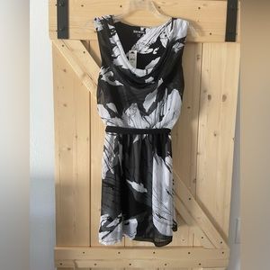 NWT Express Floral Dress Size Medium